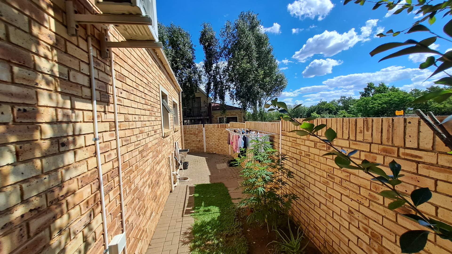 3 Bedroom Property for Sale in Langenhovenpark Free State